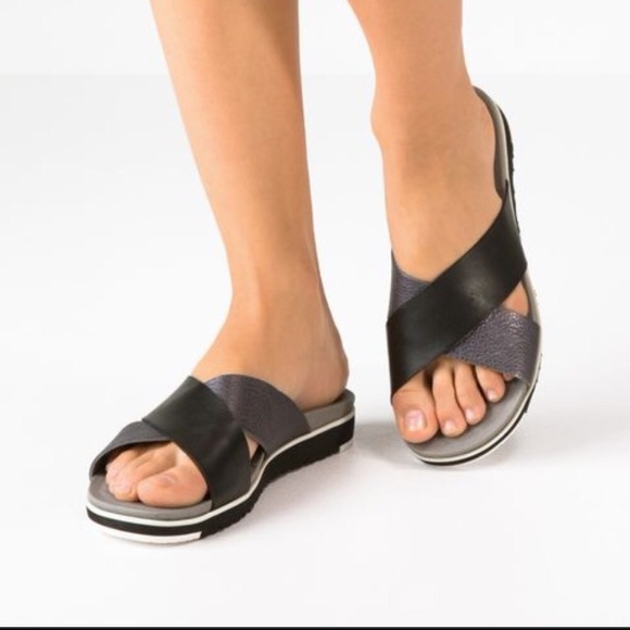 kari sandal